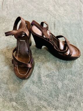 Prada Black Leather Platform Sandals Chunky Heel Made in Italy EU 38.5 US 8